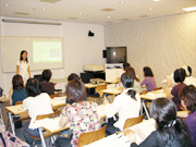 プロジェクターを使用した解説